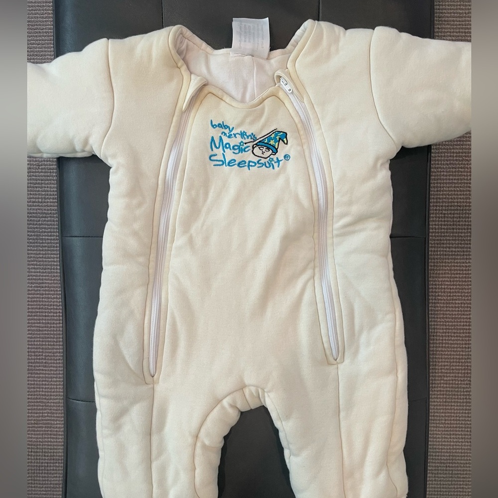 Baby Merlin Magic Sleepsuit size Large EUC